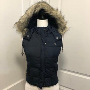 NWT Abercrombie Winter Down Puffer Vest Size XS
